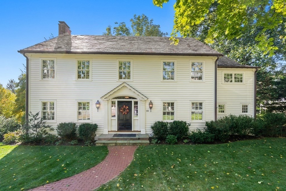 Sold $3,200,000 • Co-Listing Agent