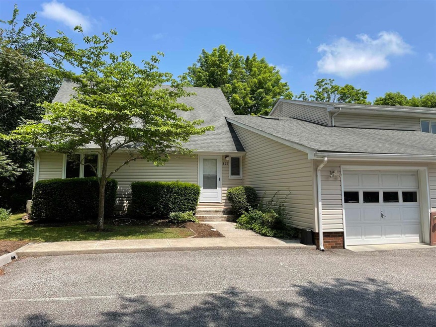 419 New Kent Rd, Blacksburg, VA 24060 - photo 1