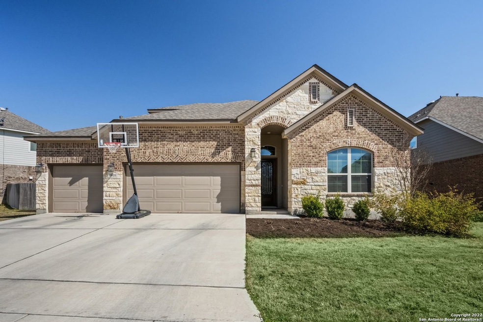 10521 Far Reaches Ln, Helotes, TX 78023 - photo 1