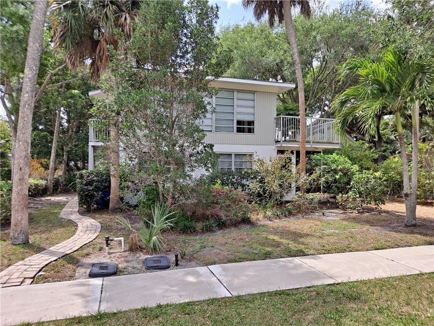 626 Azalea Ln, Vero Beach, FL 32963 - photo 1