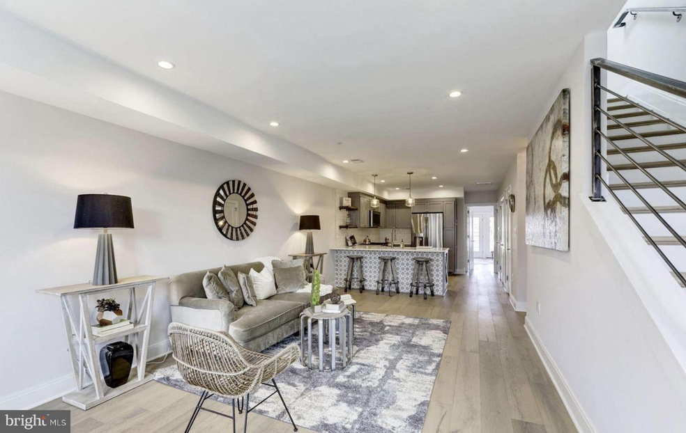 425 Newton Place NW unit B, Washington, DC 20010 - photo 1