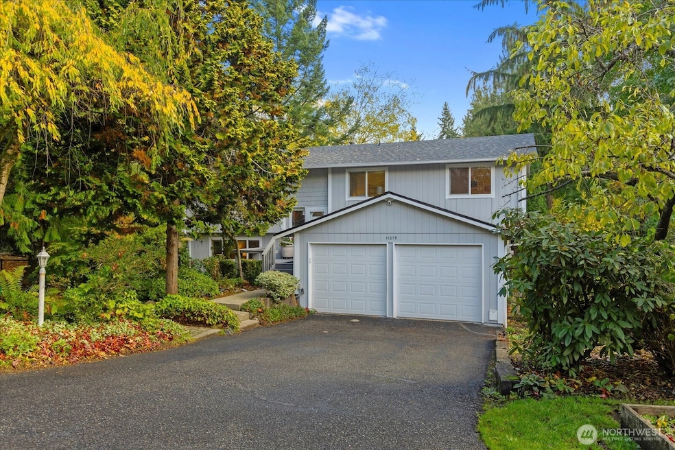 11019 NE 116th St, Kirkland, WA 98034 - photo 1