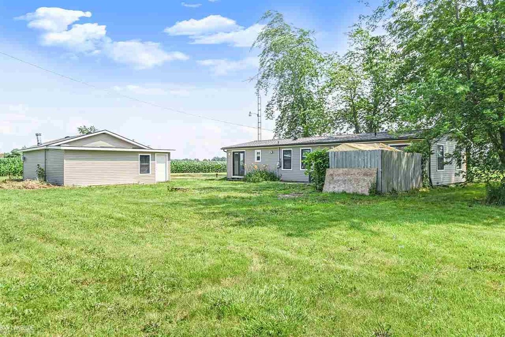7861 Easton Rd, New Lothrop, MI 48460 - photo 1