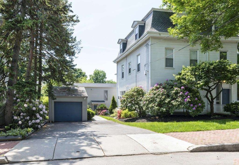 46 Mount Vernon St, Cambridge, MA 02140 - photo 1