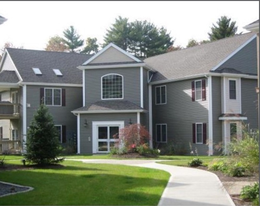 215 Longmeadow Rd unit 401, Taunton, MA 02780 - photo 1