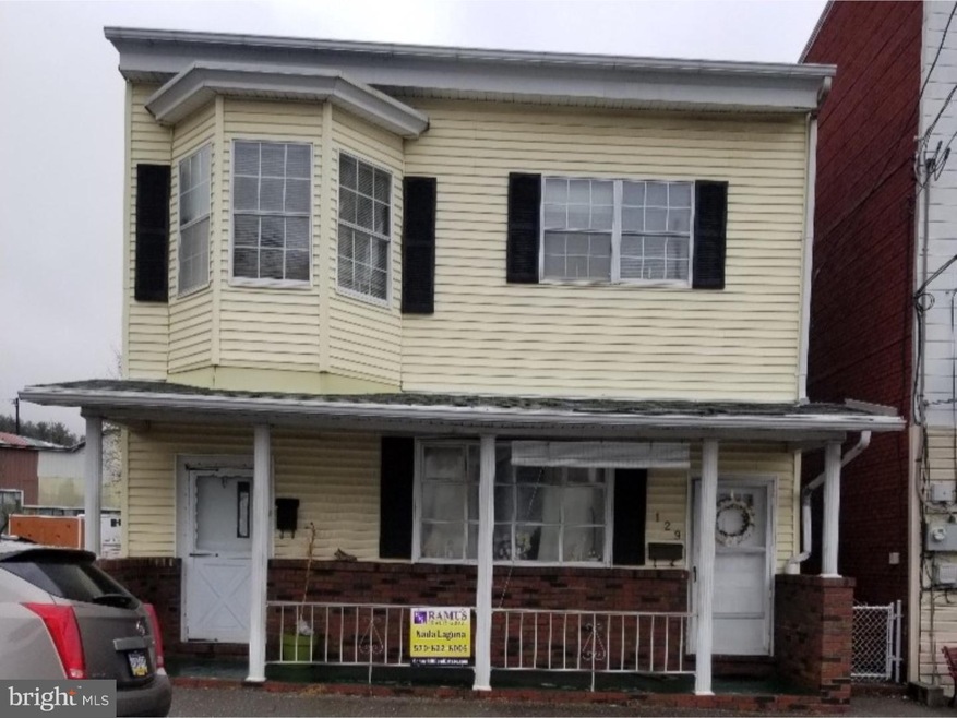 129 N 2nd St, Saint Clair, PA 17970 - photo 1