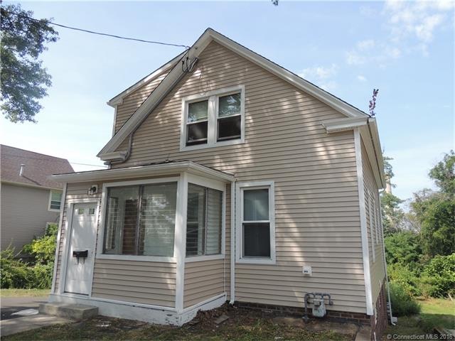 Front view - great front porch!