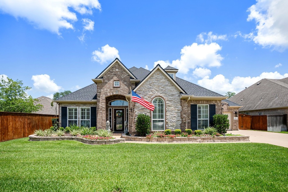 Highly sought-after 1.5 story home in Village Creek! This home boasts great curb appeal with recent landscaping enhancements, including custom lighting set in stone outlines around the flower beds. Features include 4-6 bedrooms, 3.5 baths, and a 3-car garage. New roof in 2023.