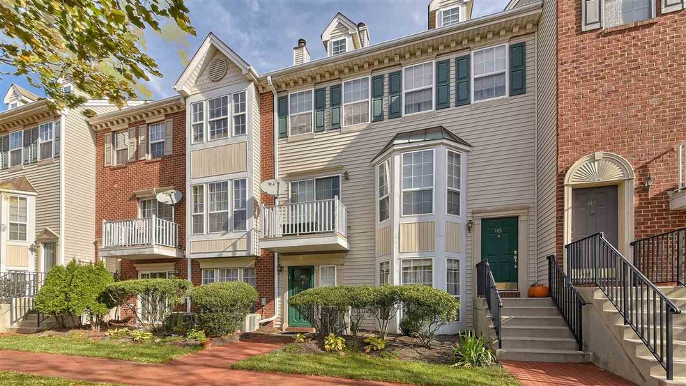 146 Cherry St unit 18Q, Jersey City, NJ 07305 - photo 1