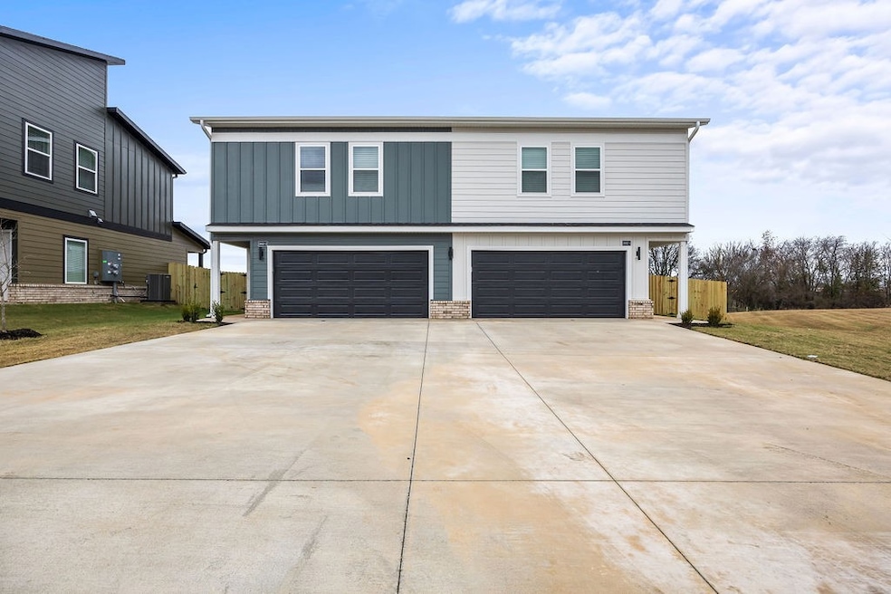 2602 SW Convent St unit 2, Bentonville, AR 72712 - photo 1