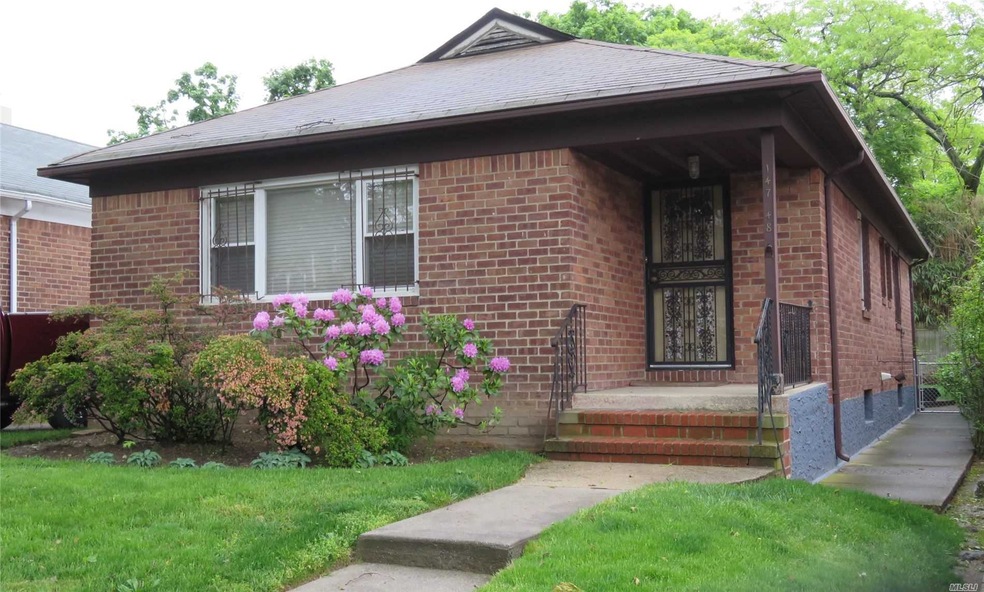 147-48 69th Rd, Flushing, NY 11367 - photo 1