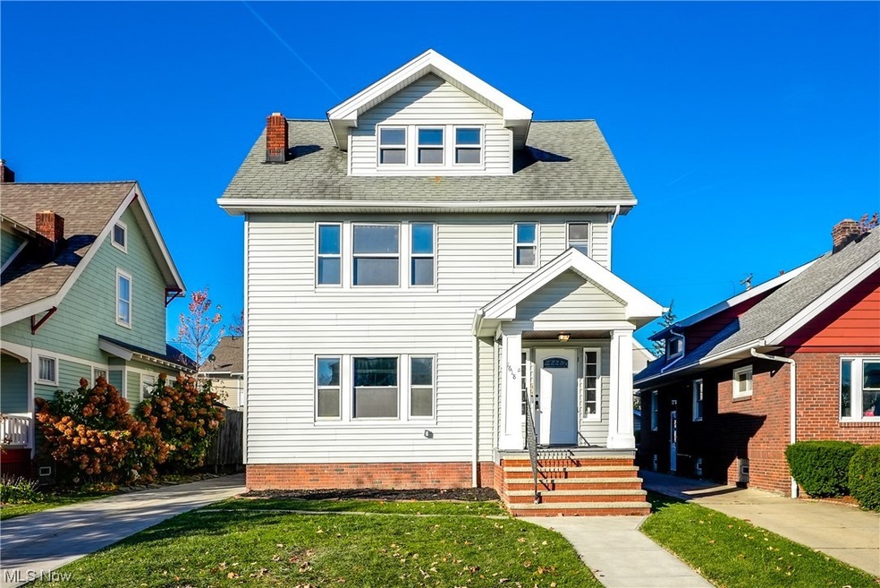 View of front of home with a front lawn