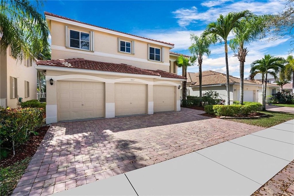 4317 Laurel Ridge Cir, Weston, FL 33331 - photo 1