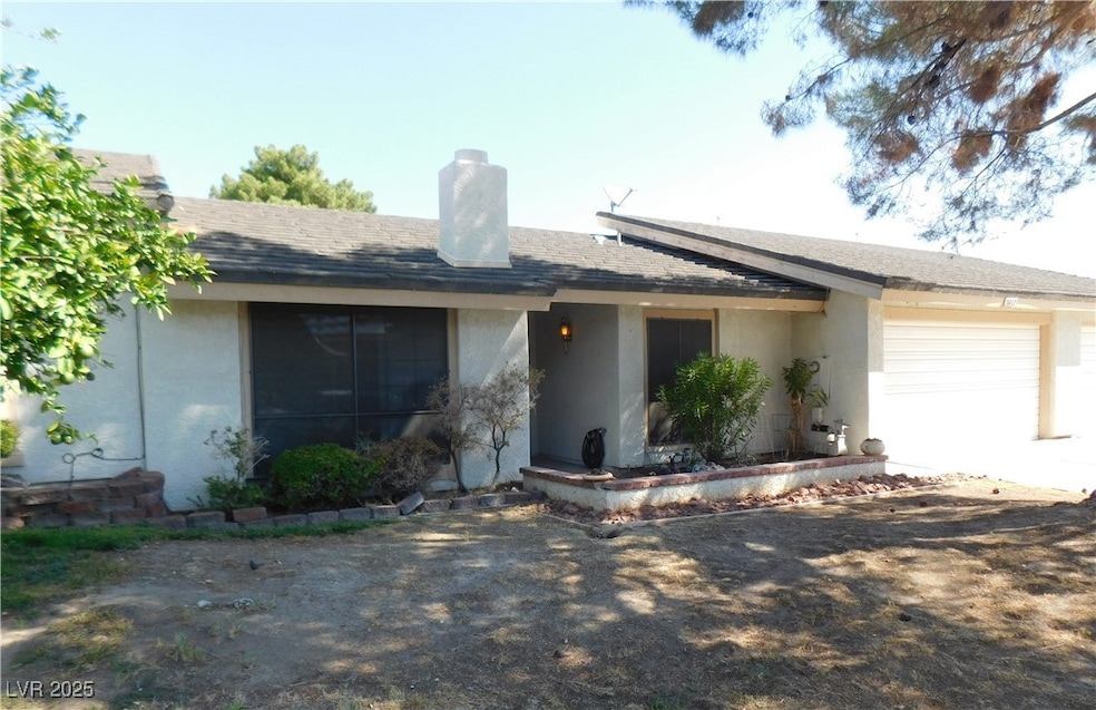 5612 Pearldrop Ave, Las Vegas, NV 89107 - photo 1