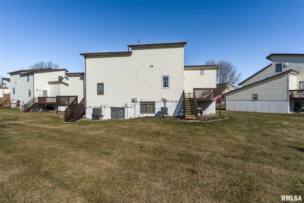 4209 Laurel Ct, Davenport, IA 52804 - photo 1