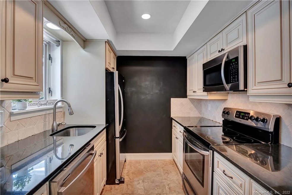 36 Glen Ridge unit 36, Wilton, CT 06897 - photo 1