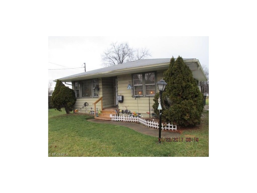Newer Front Porch Steps and Railing