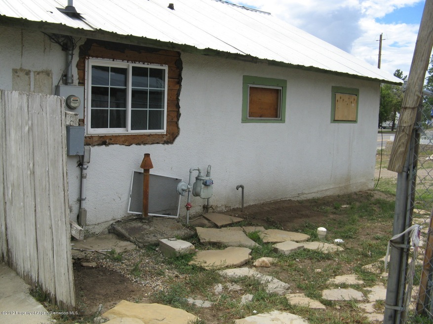 637 E Victory Way, Craig, CO 81625 - photo 1