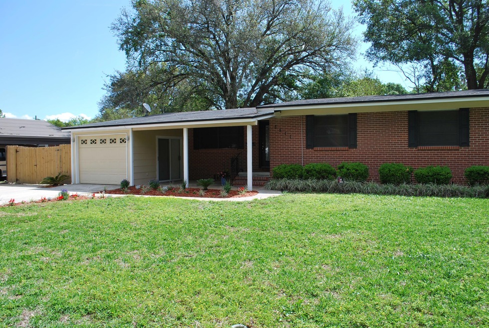 3511 Edgewater Dr, Jacksonville, FL 32210 - photo 1