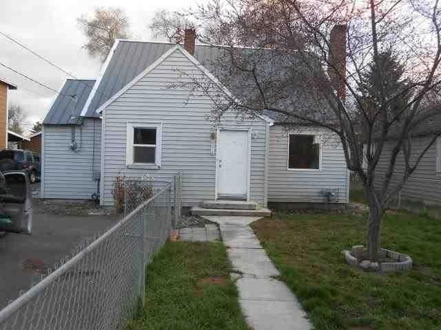 4618 Boardman Ave, Klamath Falls, OR 97603 - photo 1