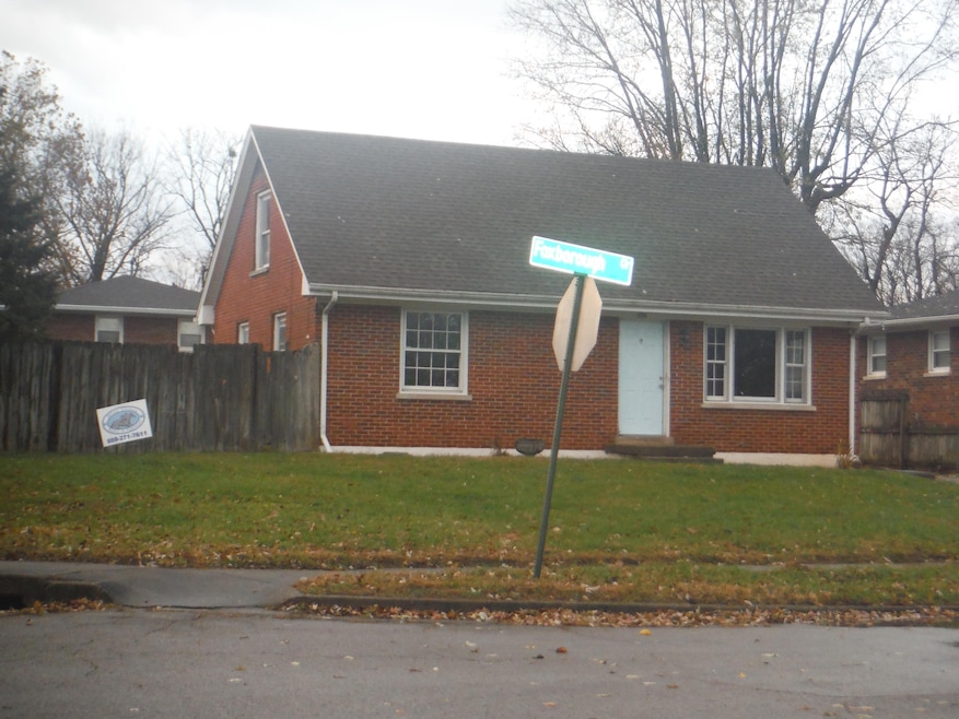 1725 1725 Foxborough Cir, Lexington, KY 40505 - photo 1