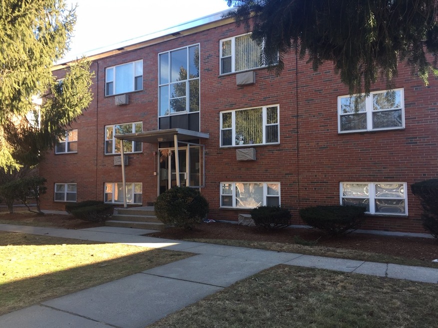 1105 Lexington St unit 104, Waltham, MA 02452 - photo 1