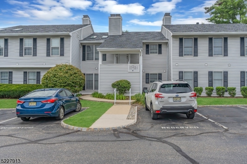 170 Milkweed Ct, Three Bridges, NJ 08887 - photo 1