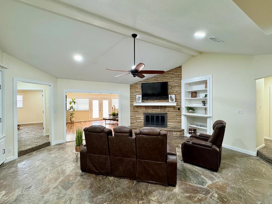 For Sale $528,000
