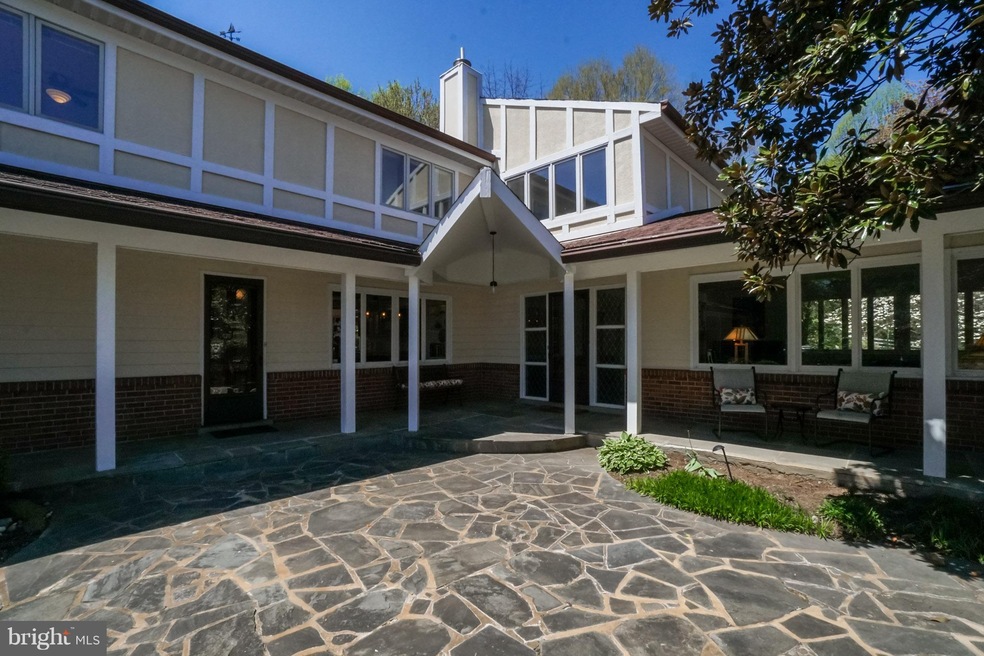 301 Springbrook Dr, Silver Spring, MD 20904 - photo 1