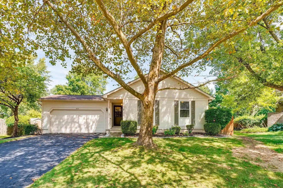 978 Green Trails Ct-large-001-024-Exteri
