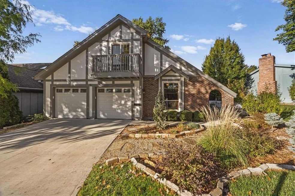 7212 Mastin St, Shawnee, KS 66203 - photo 1