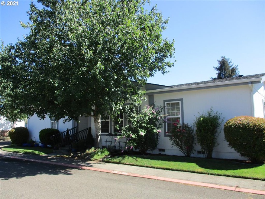 1111 SE 3rd Ave unit 61, Canby, OR 97013 - photo 1