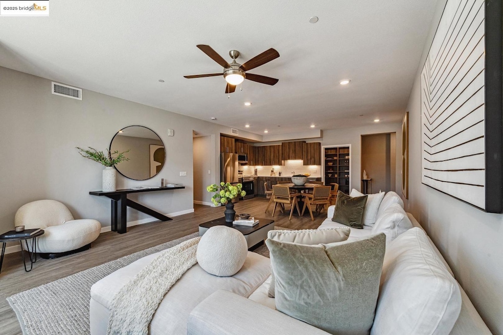 2400 Adeline St unit 404, Oakland, CA 94607 - photo 1