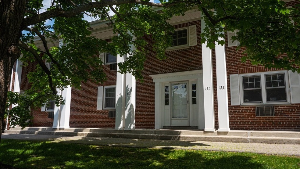 121 Emerson Gardens unit 121, Lexington, MA 02420 - photo 1