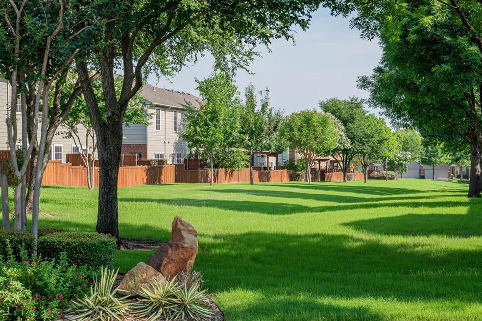 Beautiful view of Green space from back patio