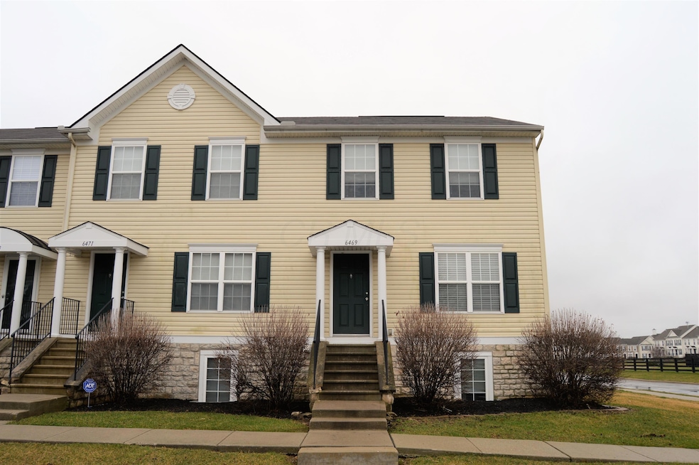 6469 Crab Apple Dr unit 46469, Canal Winchester, OH 43110 - photo 1