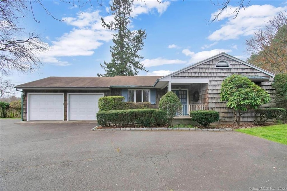 265 Shelton Rd, Trumbull, CT 06611 - photo 1