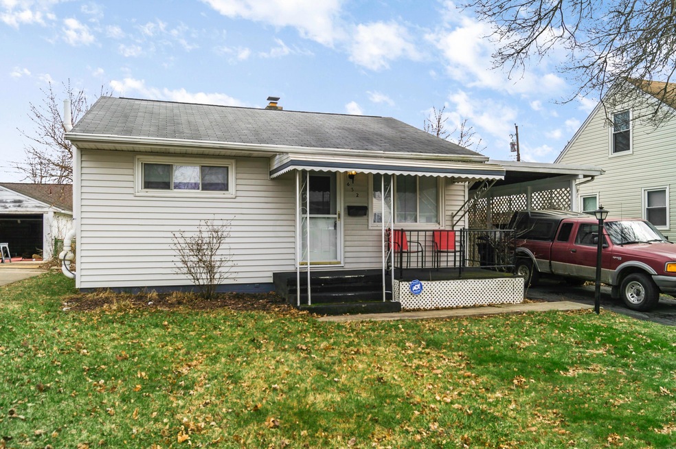 652 Roth Ave, Columbus, OH 43228 - photo 1