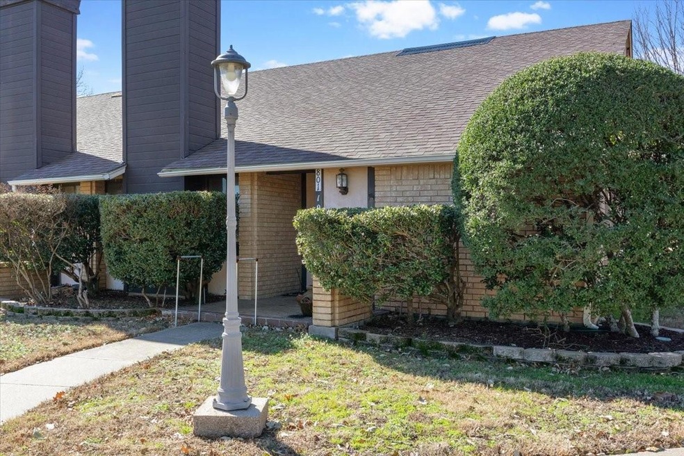 801 W Russell Ave unit 106, Bonham, TX 75418 - photo 1