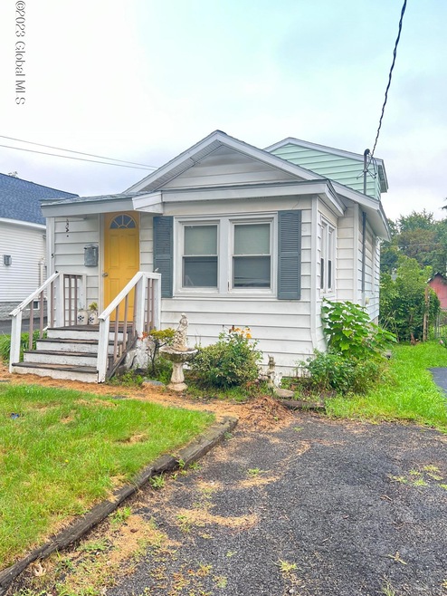 5 Hudson Ave W, Rensselaer, NY 12144 - photo 1