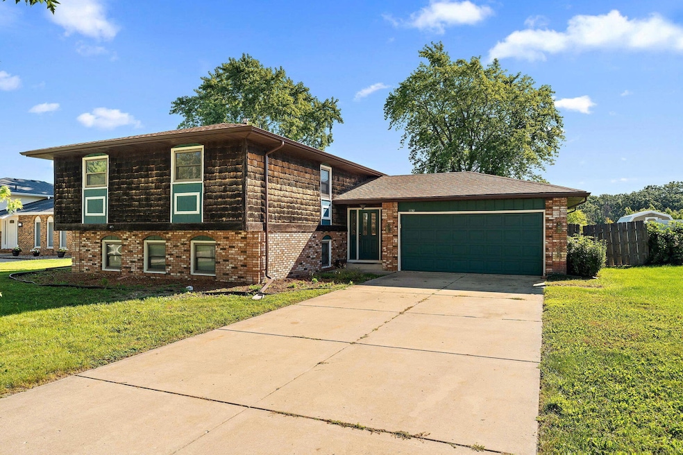 1152 S Ridge St, Crown Point, IN 46307 - photo 1