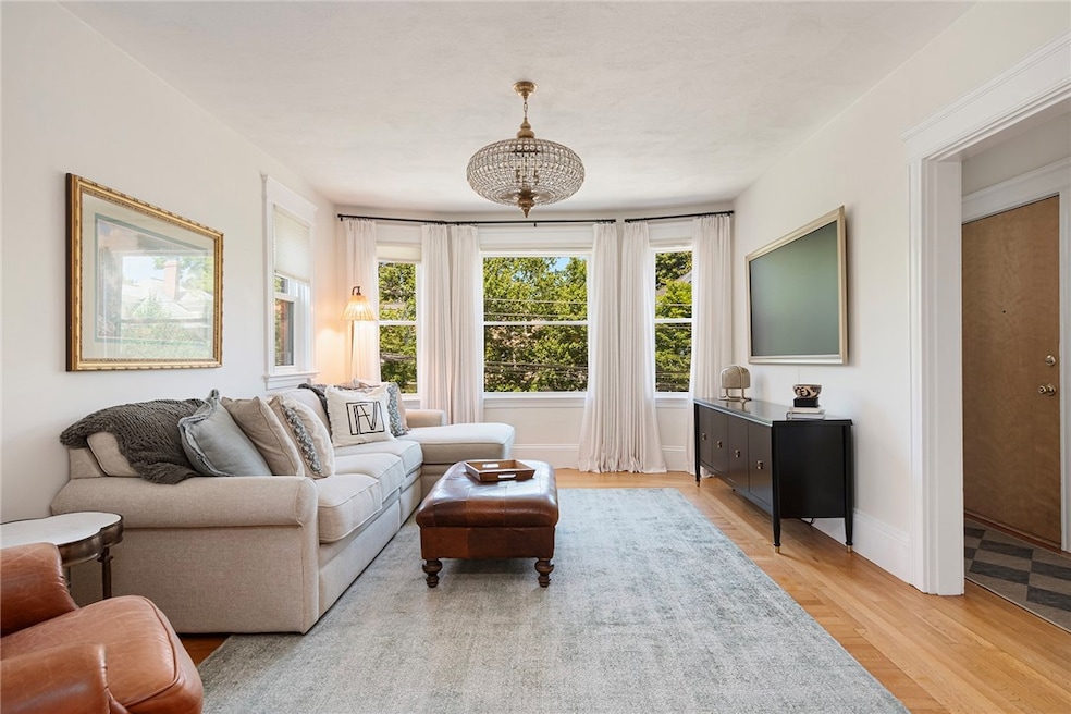 127 Irving Ave unit 4, Providence, RI 02906 - photo 1