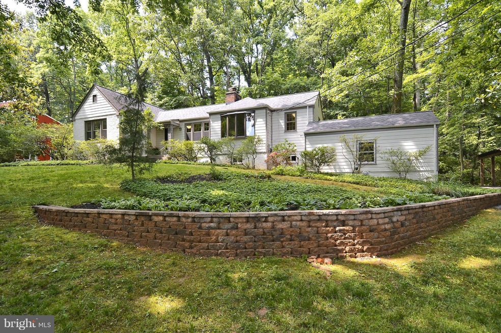 6614 Tansey Dr, Falls Church, VA 22042 - photo 1