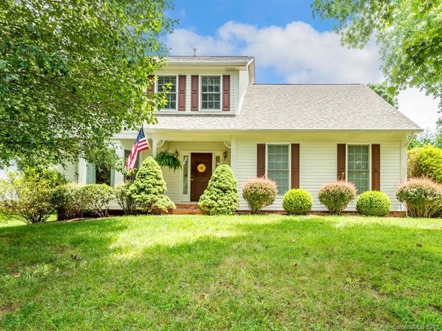 Welcome home to popular Windsor Forest!