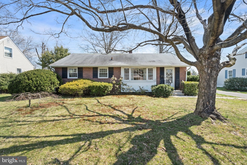 103 Maxwell Ave, Hightstown, NJ 08520 - photo 1