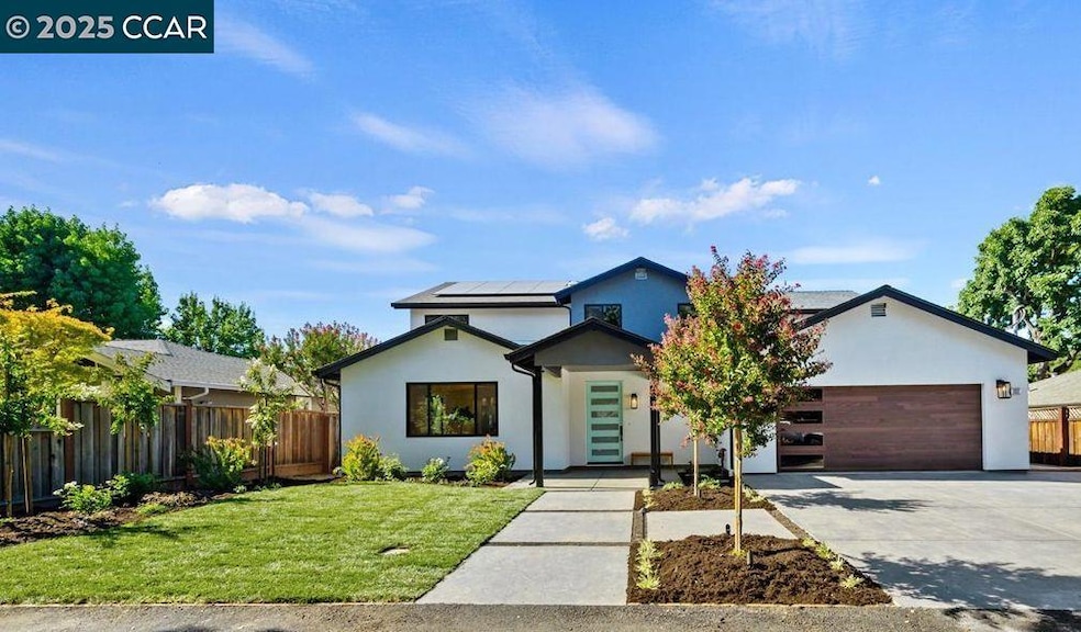 Pending $3,500,000 • Co-Listing Agent