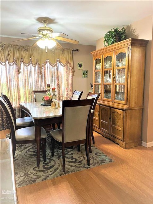 30511 Hidden Pines Ln, Roseville, MI 48066 - photo 1