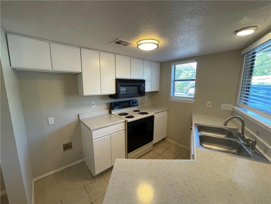 2500 Burleson Rd unit 206, Austin, TX 78741 - photo 1