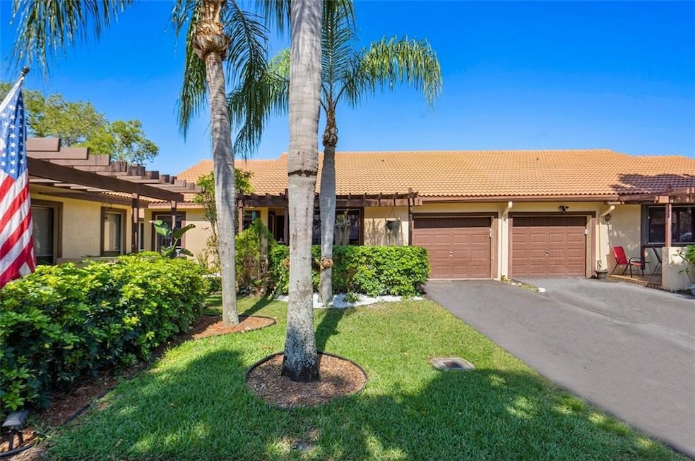 7209 Primrose Ln, Tamarac, FL 33321 - photo 1