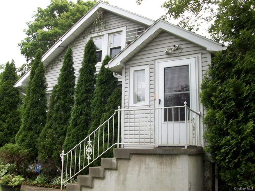 149 North St, Cortlandt Manor, NY 10567 - photo 1